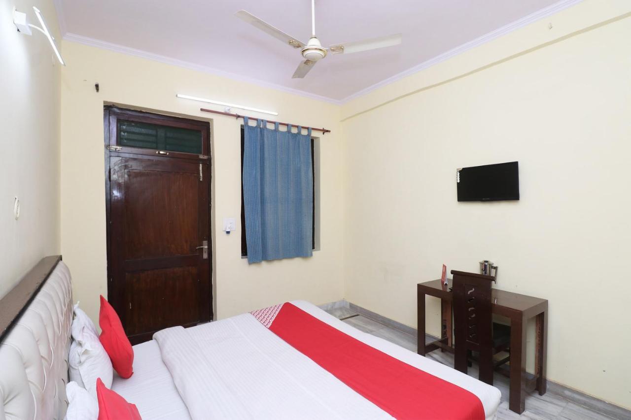 Oyo Hotel Ayaan Bareilly Exterior foto