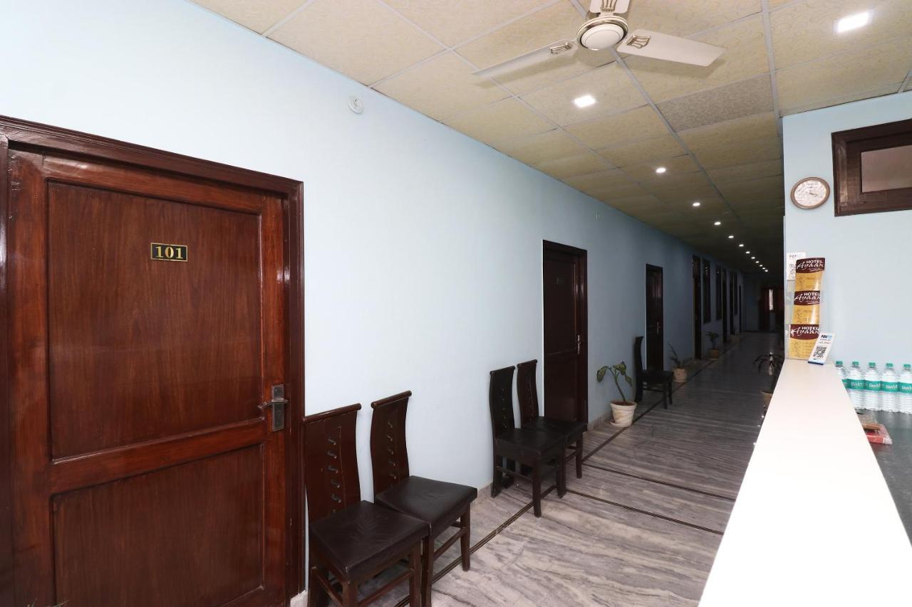 Oyo Hotel Ayaan Bareilly Exterior foto